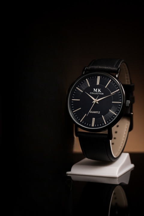 Modern Edge Sleek Watch
